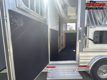 New 2026 Lakota COLT 13FT LQ 3H SLANT GN Horse Trailer