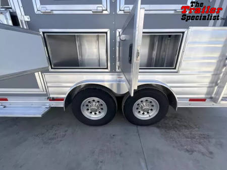 New 2026 Lakota COLT 13FT LQ 3H SLANT GN Horse Trailer