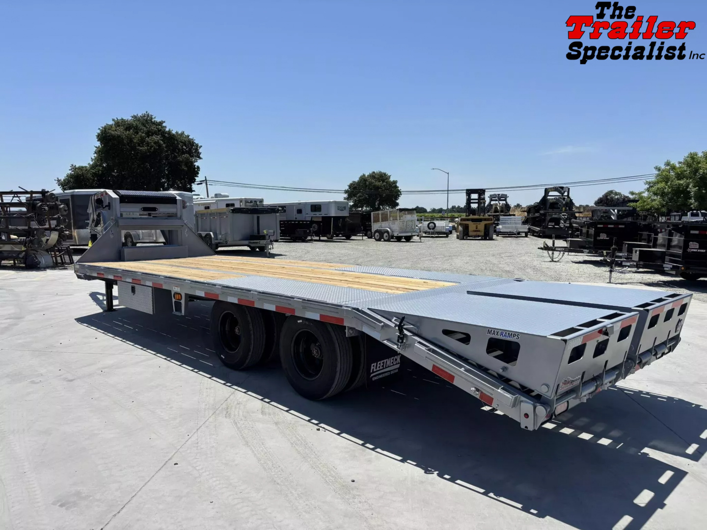 New 2025 Diamond C Trailers 8.5FT X 25FT 25.9K GVW Flatbed Trailer