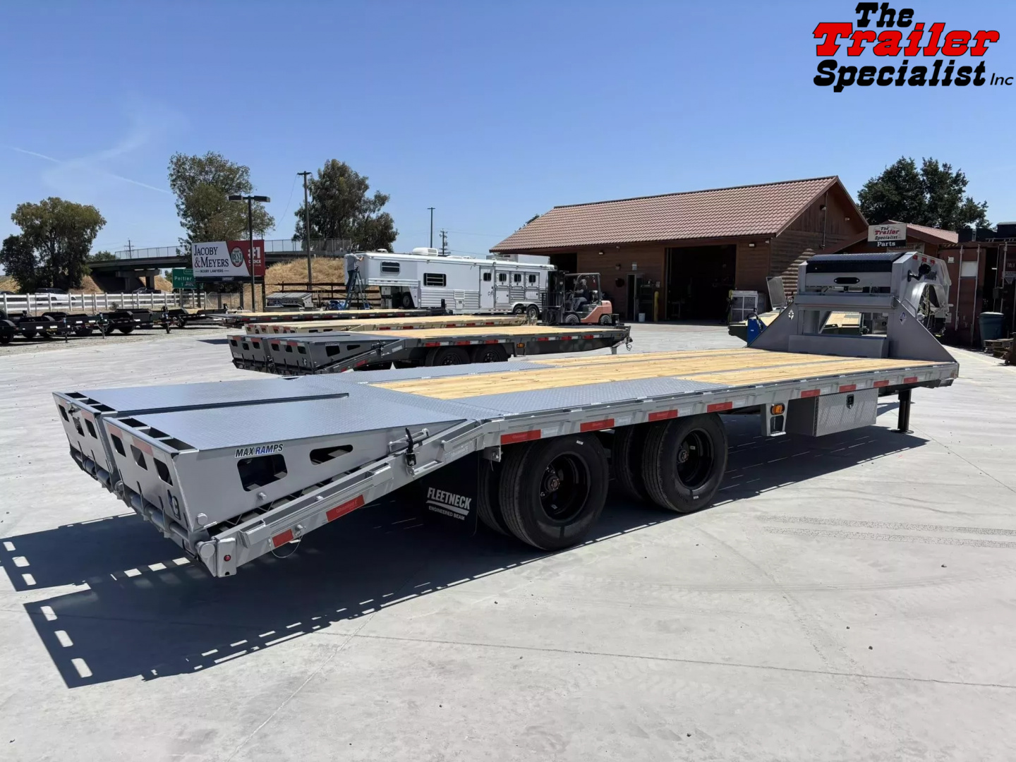 New 2025 Diamond C Trailers 8.5FT X 25FT 25.9K GVW Flatbed Trailer