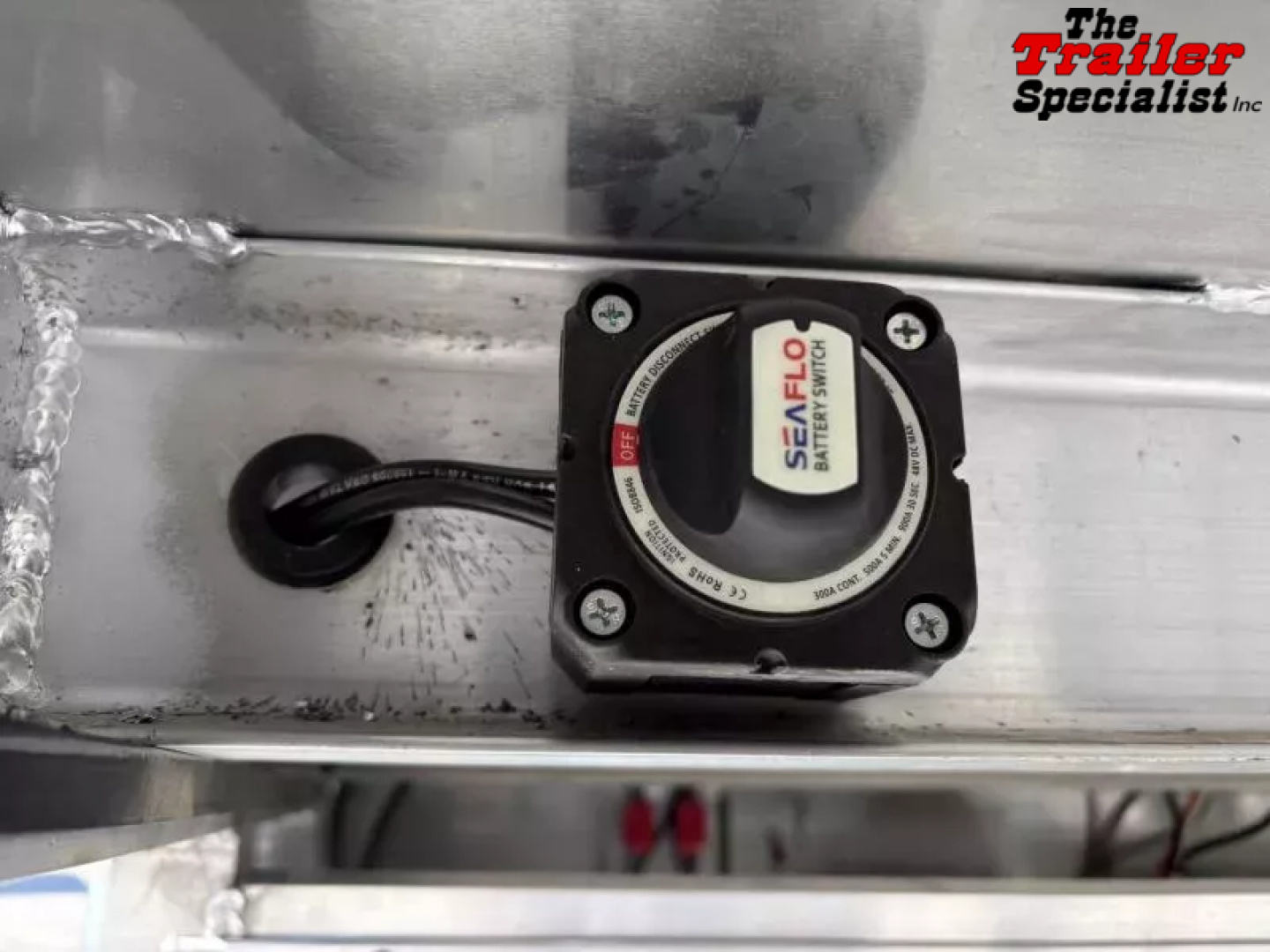 New 2026 Lakota INFINITY 15FT LQ GN 3H SLANT Horse Trailer