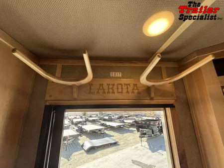 New 2026 Lakota INFINITY 15FT LQ GN 3H SLANT Horse Trailer