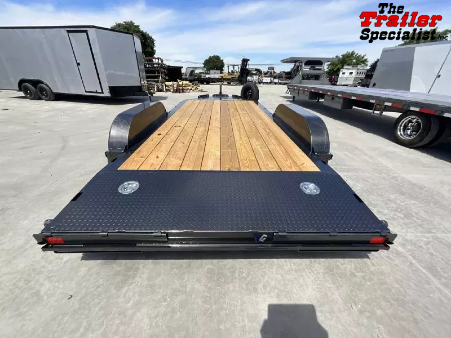 New 2025 Diamond C Trailers 7FT X 16FT 9890 GVW Car Hauler