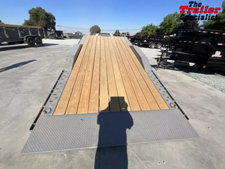 New 2025 Diamond C Trailers 8.5FT X 22FT 18K GVW Equipment Trailer