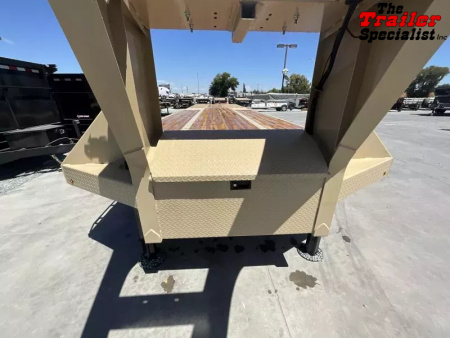 New 2025 Diamond C Trailers 8.5FT X 35FT 40K GVW Flatbed Trailer