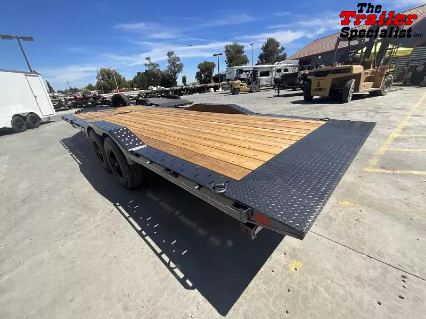 New 2025 Diamond C Trailers 8.5FT X 24FT 18K GVW Equipment Trailer