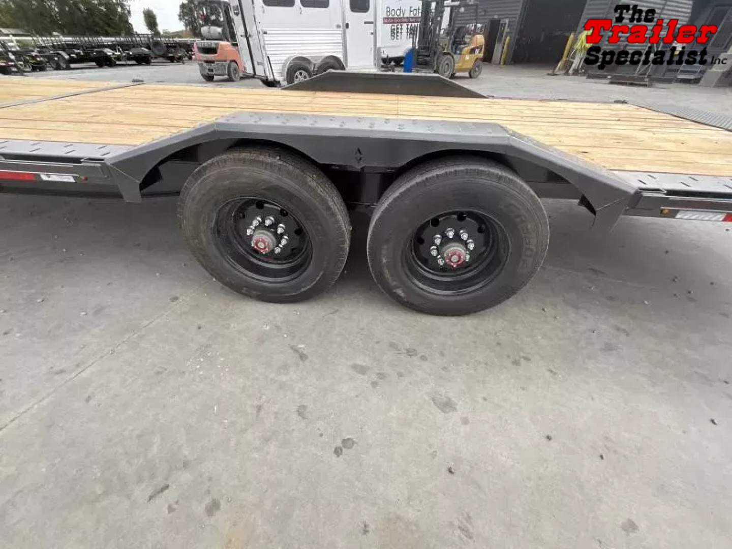 New 2025 Diamond C Trailers 8.5FT X 24FT 23K GVW Flatbed Trailer