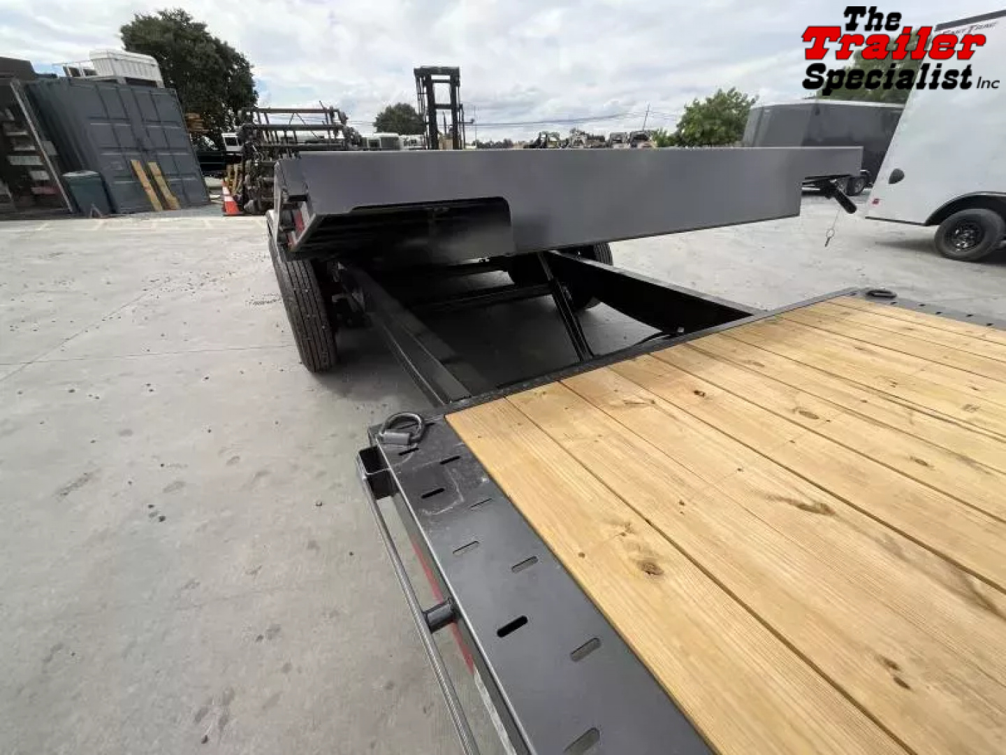 New 2025 Diamond C Trailers 8.5FT X 24FT 23K GVW Flatbed Trailer