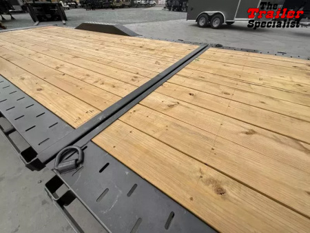 New 2025 Diamond C Trailers 8.5FT X 24FT 23K GVW Flatbed Trailer