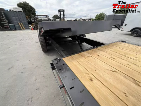 New 2025 Diamond C Trailers 8.5FT X 24FT 23K GVW Flatbed Trailer