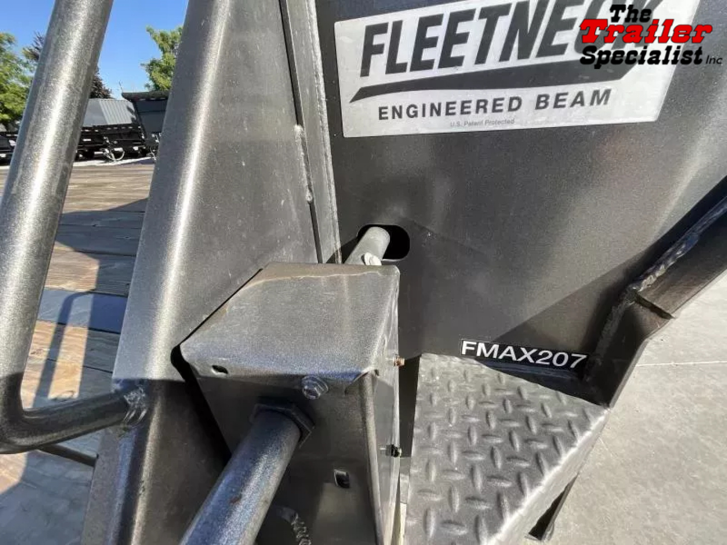 Used 2022 Diamond C Trailers 8.5FT X 32FT 15.5K GVW Flatbed Trailer