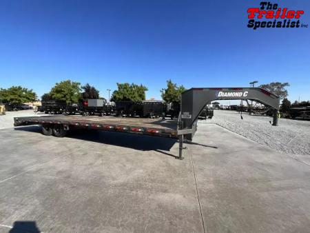 Used 2022 Diamond C Trailers 8.5FT X 32FT 15.5K GVW Flatbed Trailer