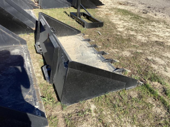New 2024 Wildcat Long bottom bucket  Buckets