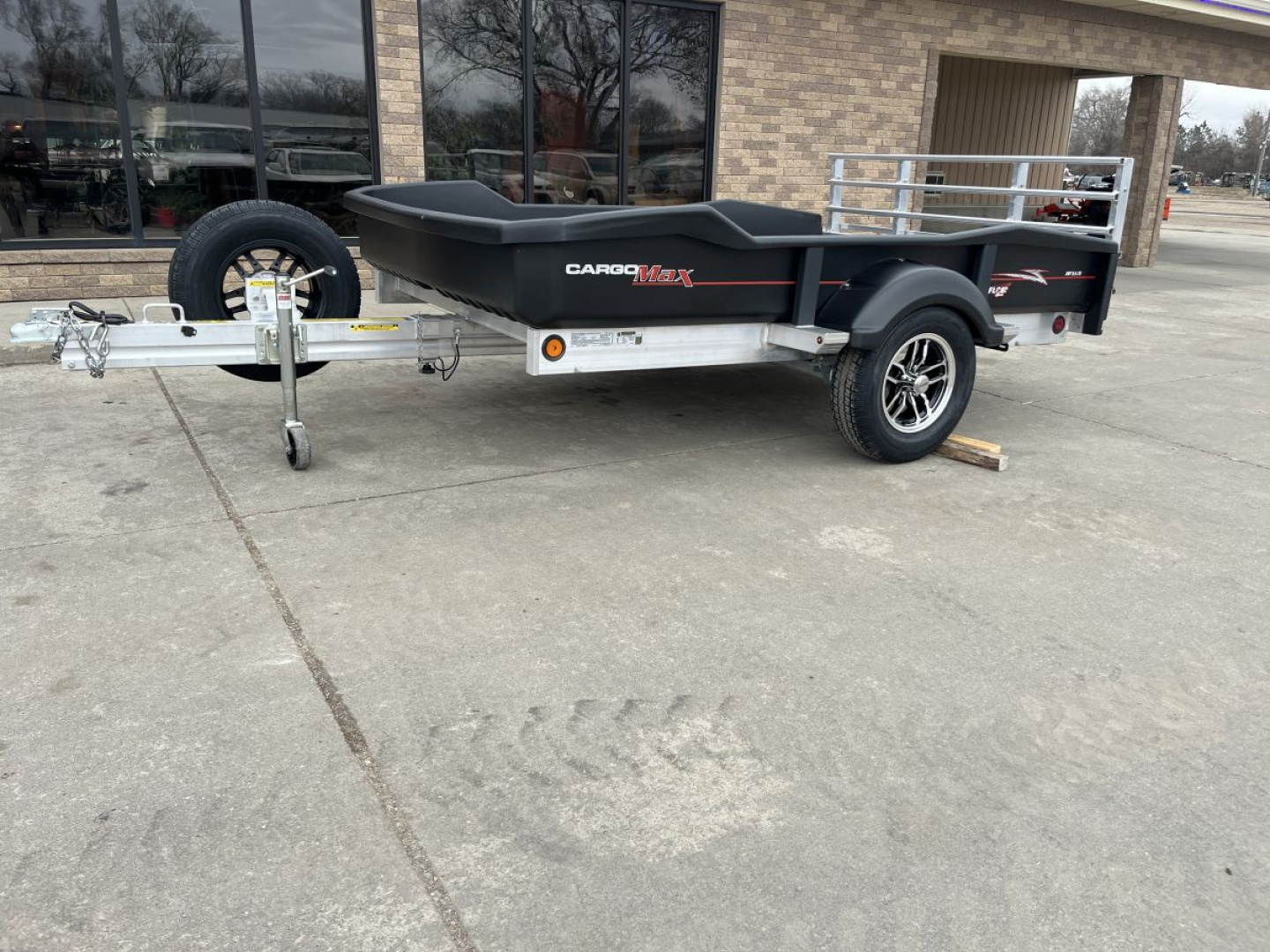 New 2025 Floe 9.5 x 73 Utility