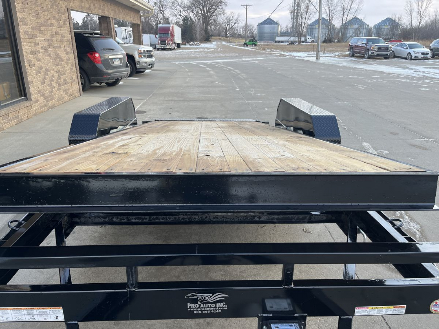 New 2025 Sure-Trac 18ft Tilt Bed