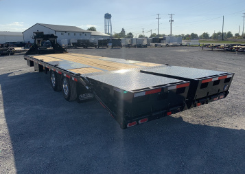 New 2026 Diamond C Trailers FMAX212L32X102MR (27' + 5' X 102") 25.9K Max Ramp (Pacesetter Ed.) Flatbed Trailer