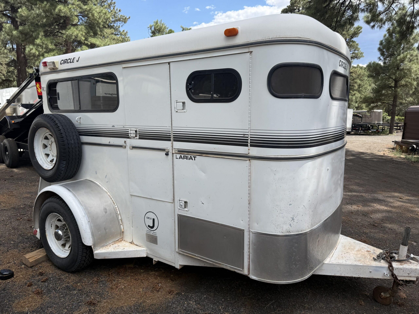 Used USED 1993 Circle J 2 Horse Straight load