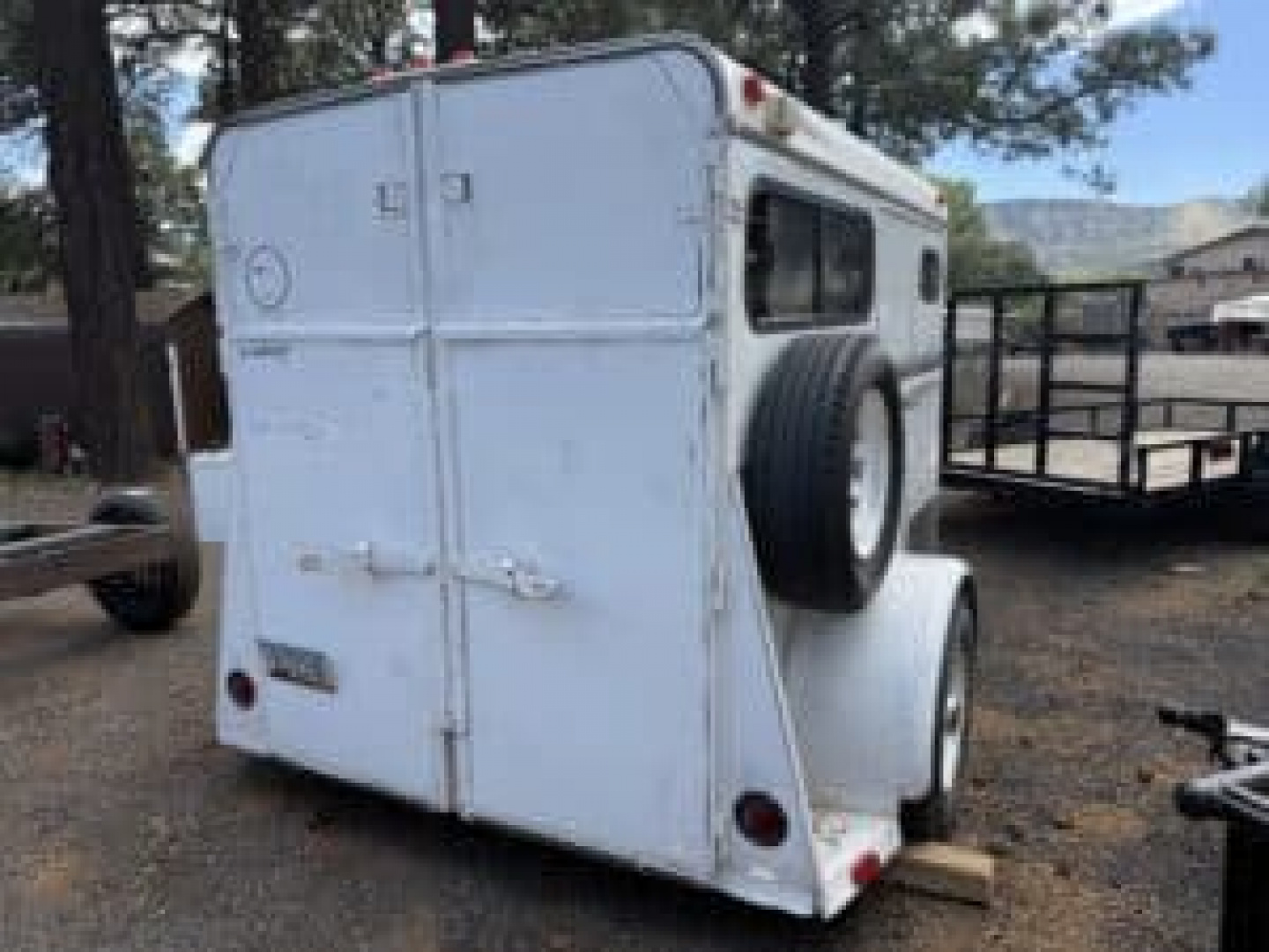 Used USED 1993 Circle J 2 Horse Straight load