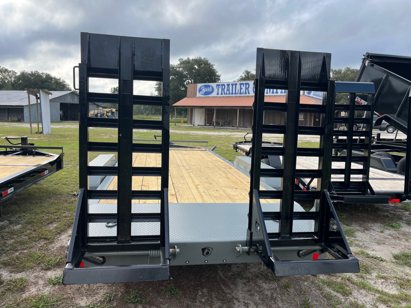 New 2025 Southern Utility 7x20 16K Equipment Trailer