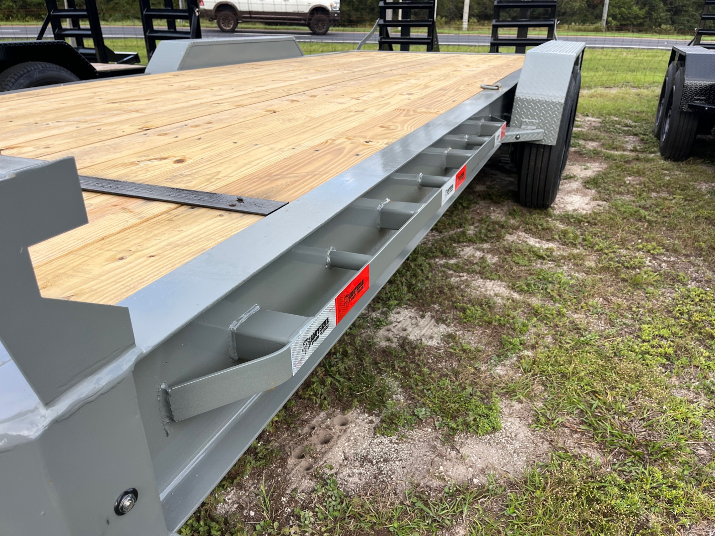 New 2025 Southern Utility 7x20 16K Equipment Trailer