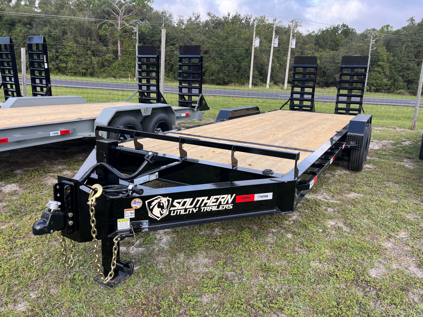 New 2025 Southern Utility 7x22 16K Equipment Trailer