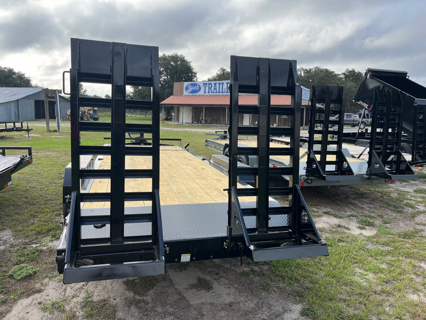 New 2025 Southern Utility 7x22 16K Equipment Trailer