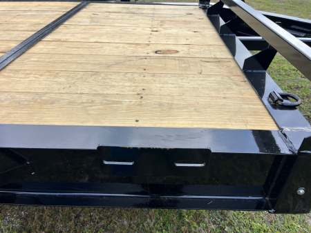 New 2025 Southern Utility 7x22 16K Equipment Trailer