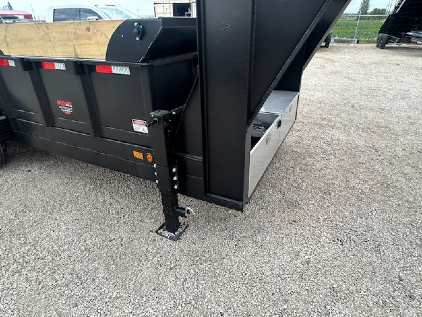 New 2026 Canada Trailers 16ft Gooseneck Dump Trailer