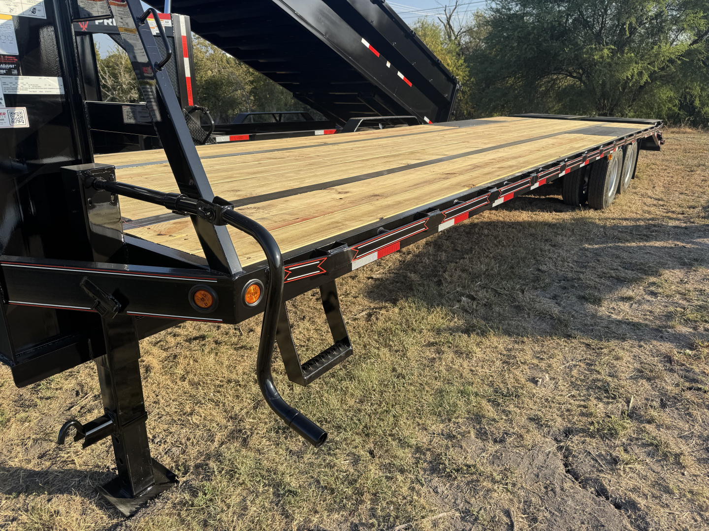 New 2026 Diamond T 10232DTF240 Deckover Trailer