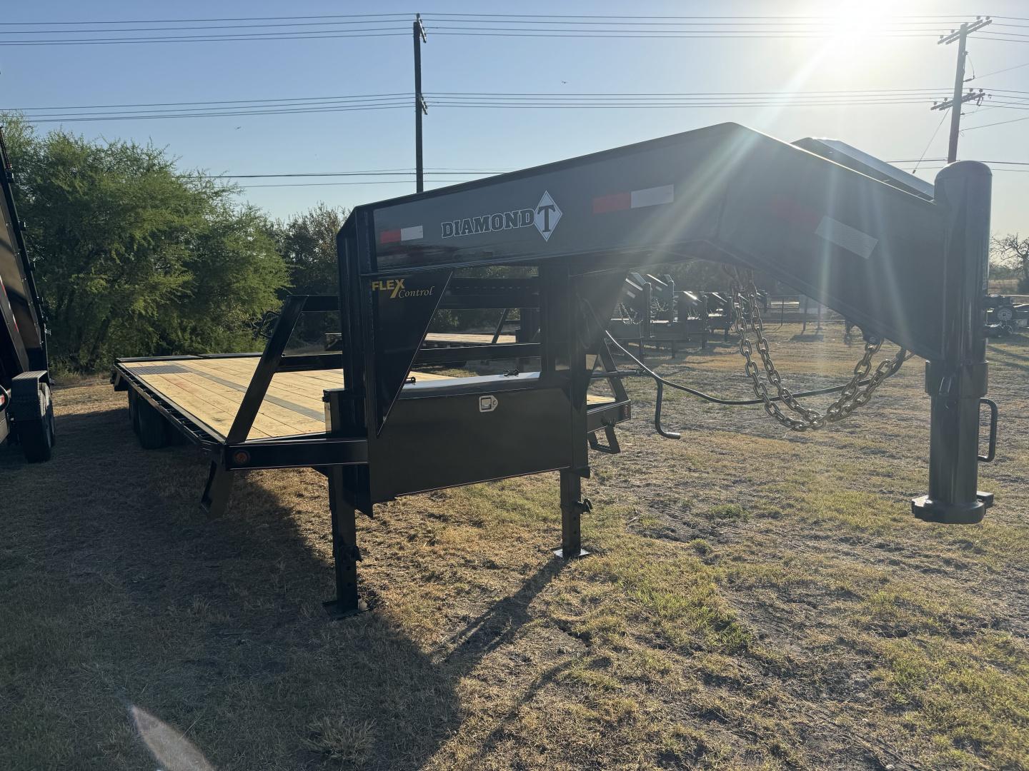 New 2026 Diamond T 10232DTF240 Deckover Trailer