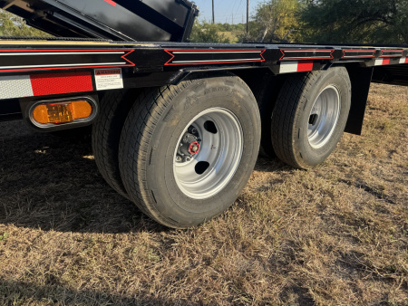 New 2026 Diamond T 10232DTF240 Deckover Trailer