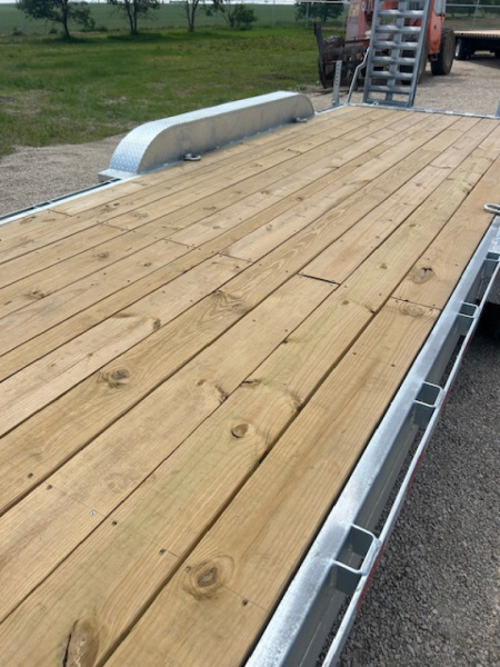 New 2026 Canada Trailers 22 ft Galvanized Triple Axle Equipment Trailer