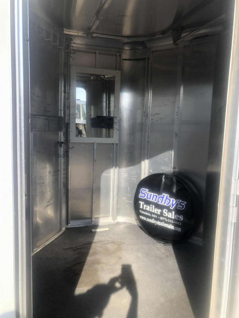 Used 2008 Featherlite 9409 3H