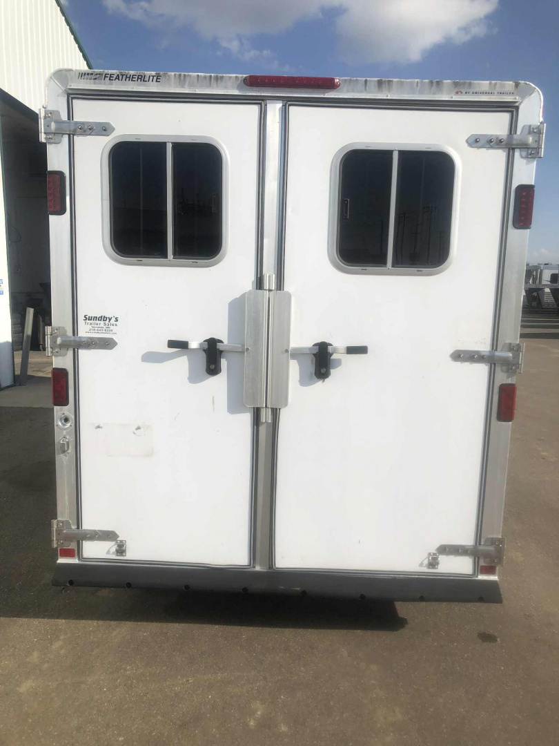Used 2008 Featherlite 9409 3H