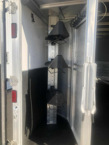 Used 2008 Featherlite 9409 3H