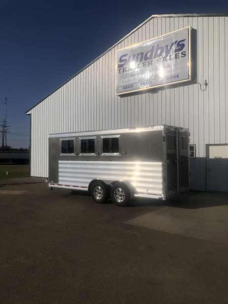 New 2026 Featherlite Trailer 9400 3H