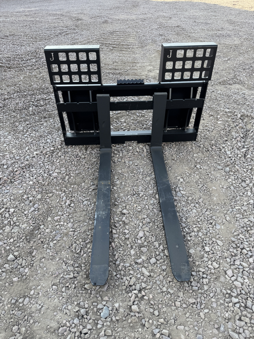 New 2026 Jenkins Iron and Steel Pallet Forks Attachment