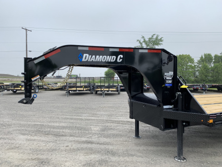 New 2026 Diamond C Trailers FMAX212L32X102HDT (32' X 102") 25.9K (Pacesetter Ed.) Hydraulic Dovetail Flatbed Trailer