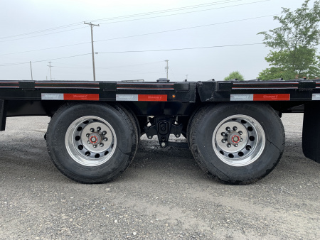 New 2026 Diamond C Trailers FMAX212L32X102HDT (32' X 102") 25.9K (Pacesetter Ed.) Hydraulic Dovetail Flatbed Trailer