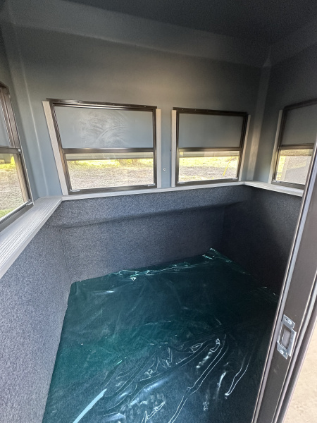 New 2025 Dixie Deer Blinds 5X6 Deer Blinds Other Building