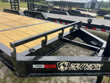 New 2025 Southern Utility 7x22 16K Equipment Trailer