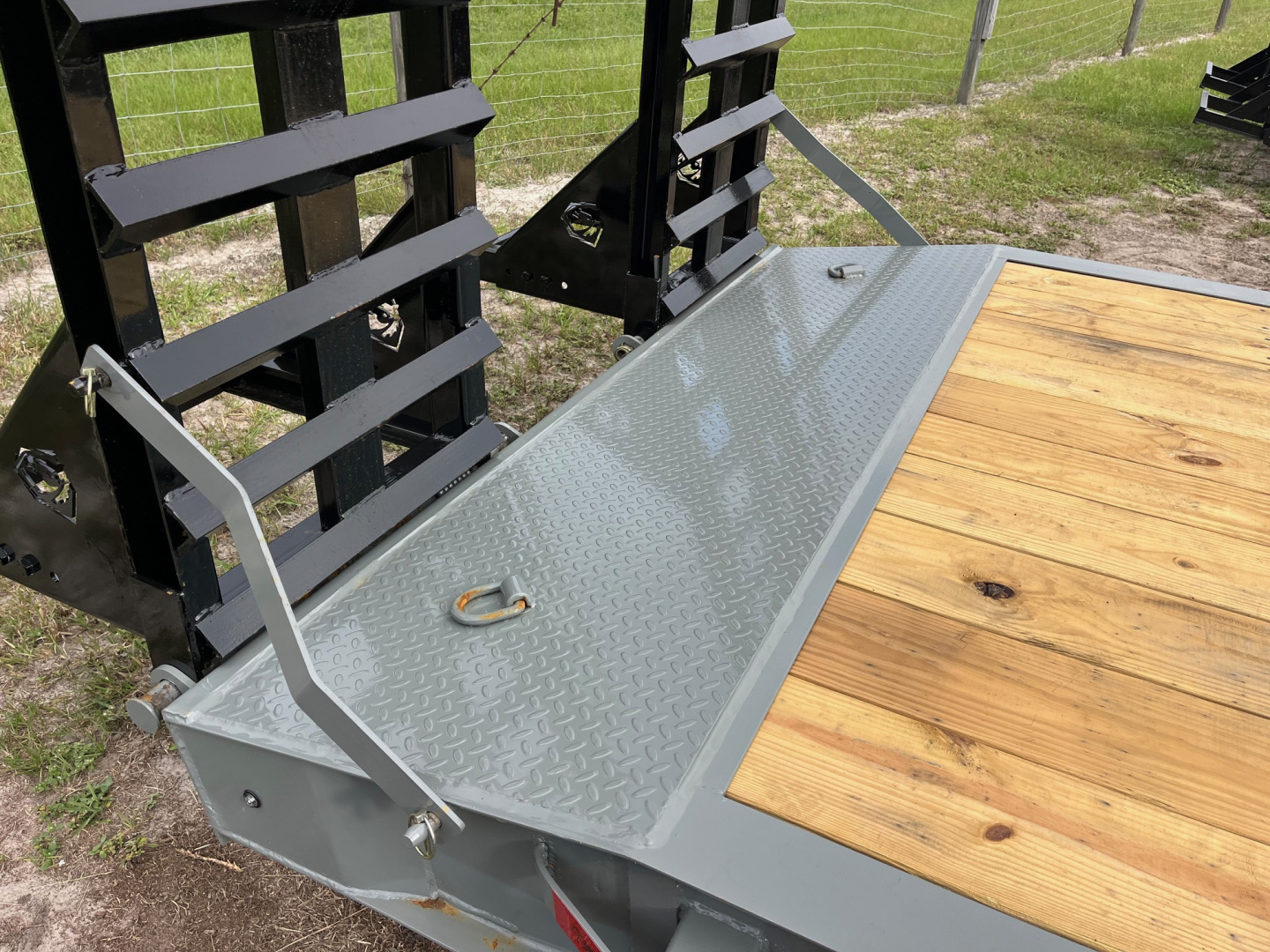 New 2025 Southern Utility 7x24 16K Equipment Trailer