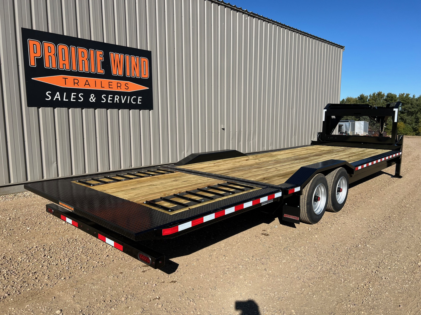New 2026 Midsota 26' Hydraulic Tail Gooseneck Equipment Trailer
