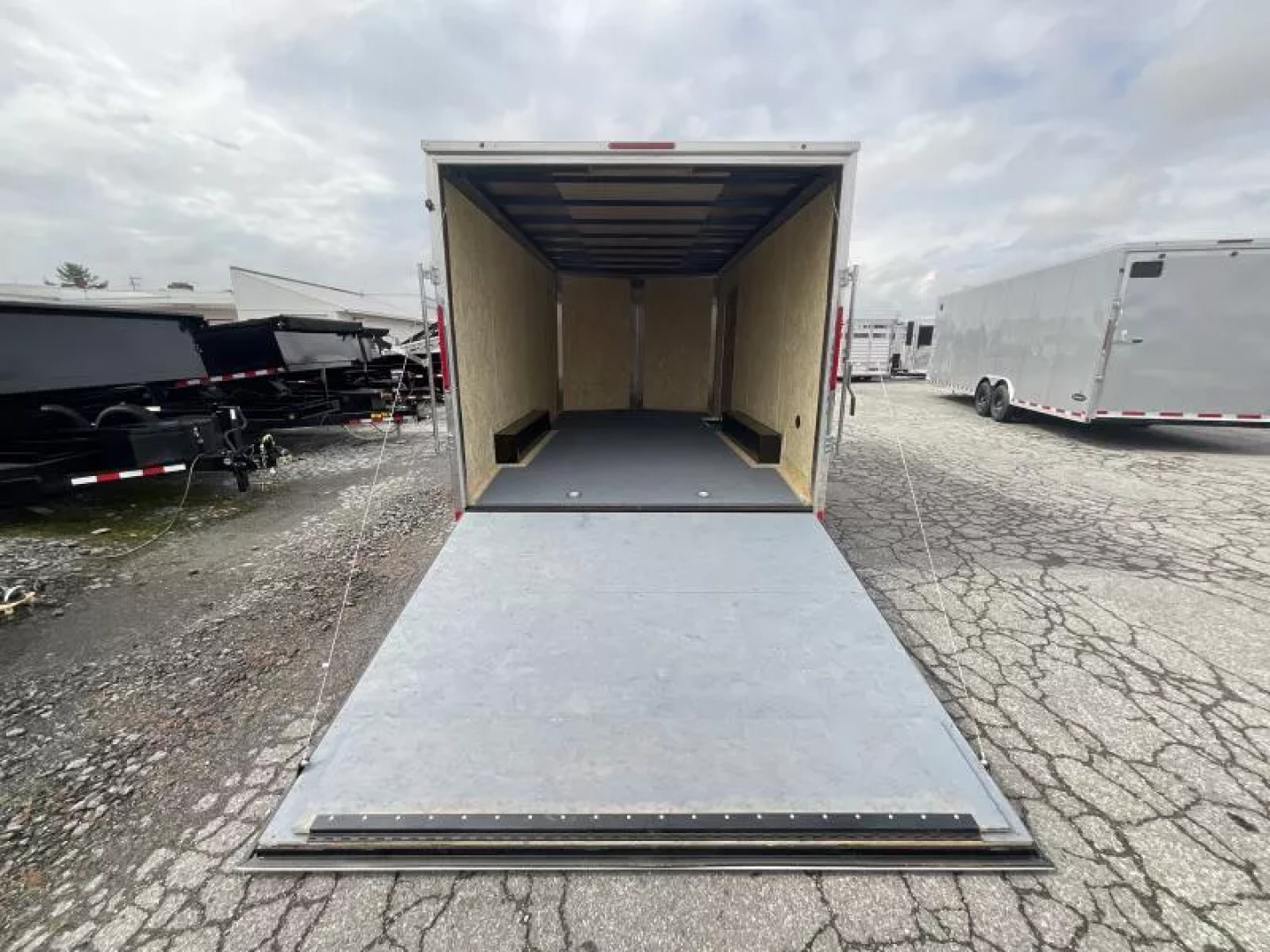 New 2026 Look Trailers 8.5x16 10K RAMP DOOR ST DLX Cargo / Enclosed Trailer