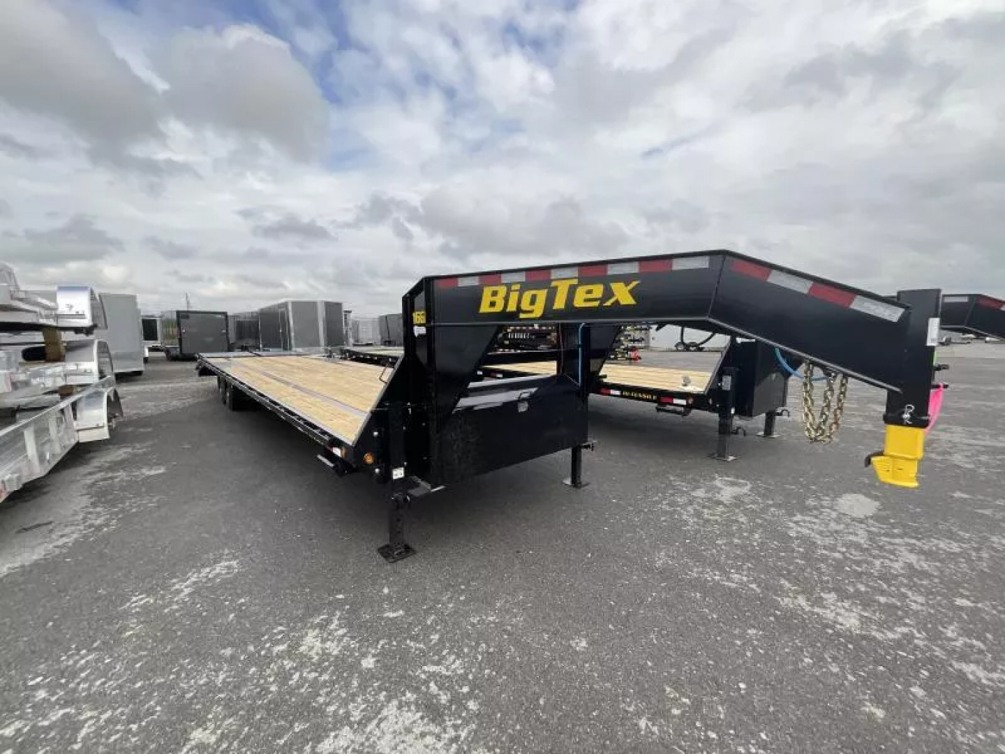 New 2026 Big Tex Trailers 8.5x35 (30+5) 17.5K Gooseneck Deckover Trailer