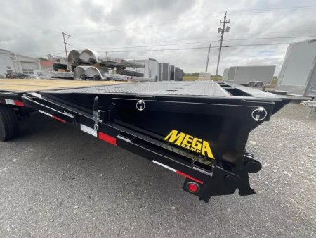 New 2026 Big Tex Trailers 8.5x35 (30+5) 17.5K Gooseneck Deckover Trailer