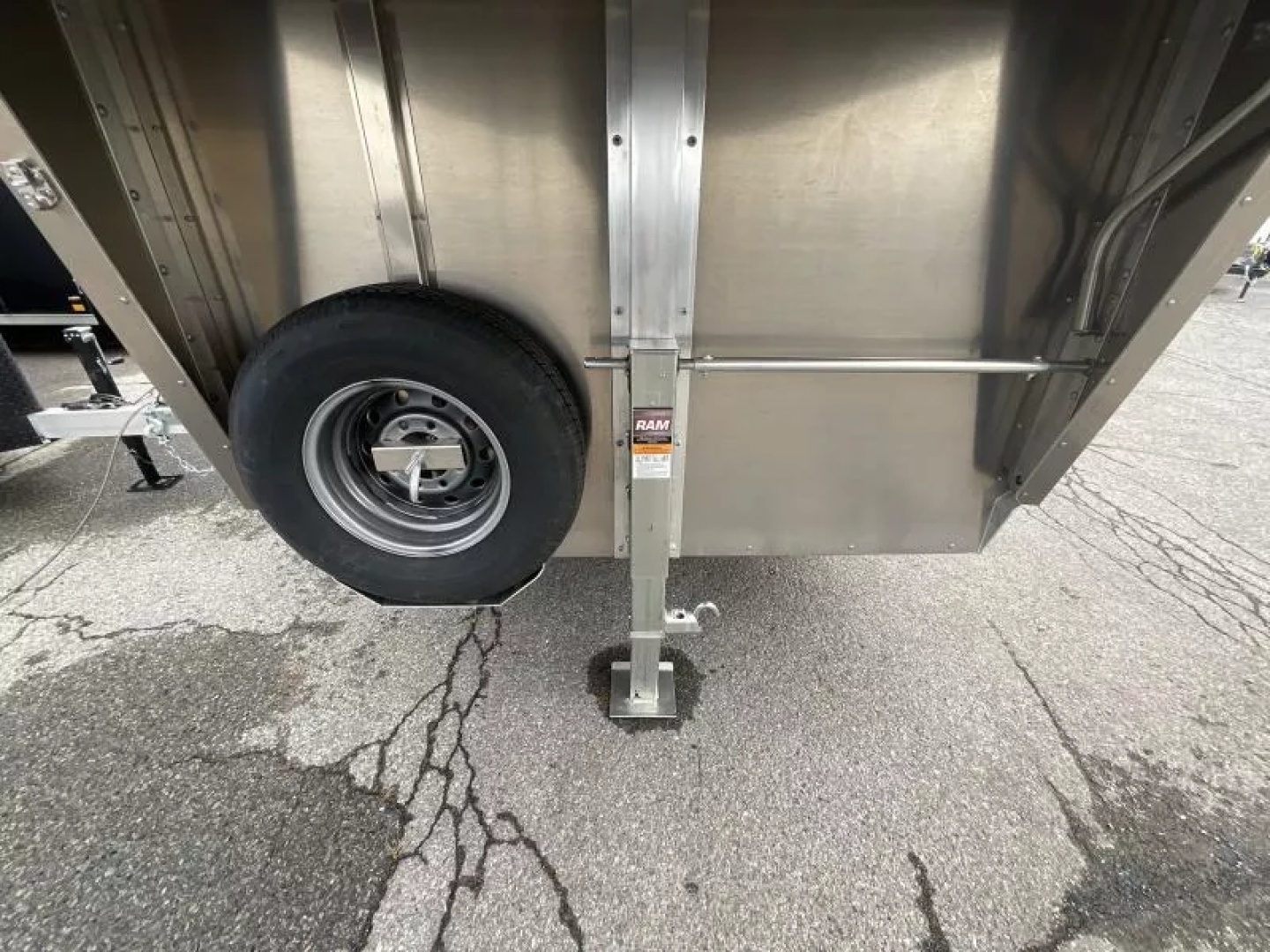 New 2026 EBY 83x24 Gooseneck Stock Trailer