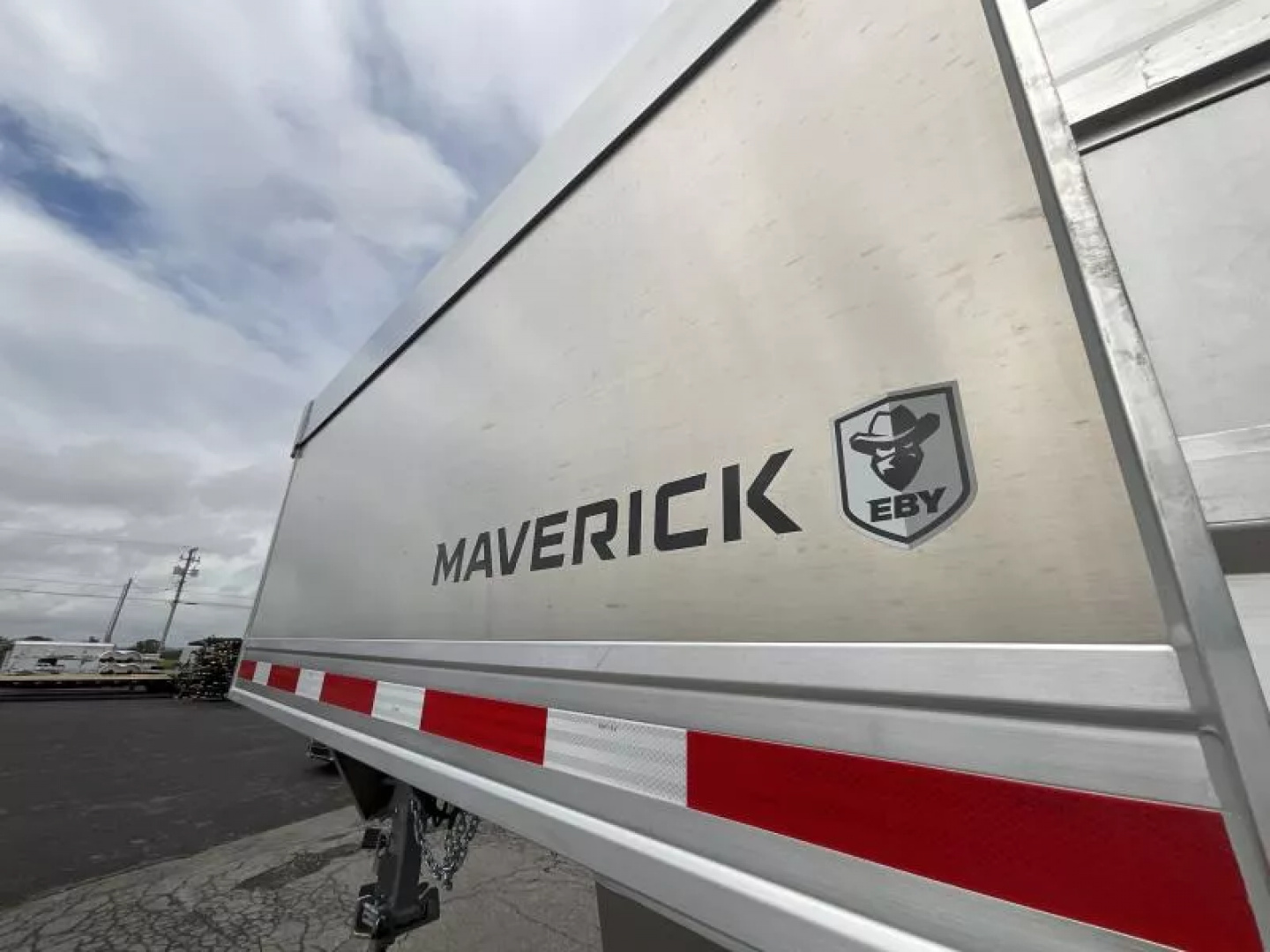 New 2026 EBY 83x24 Gooseneck Stock Trailer