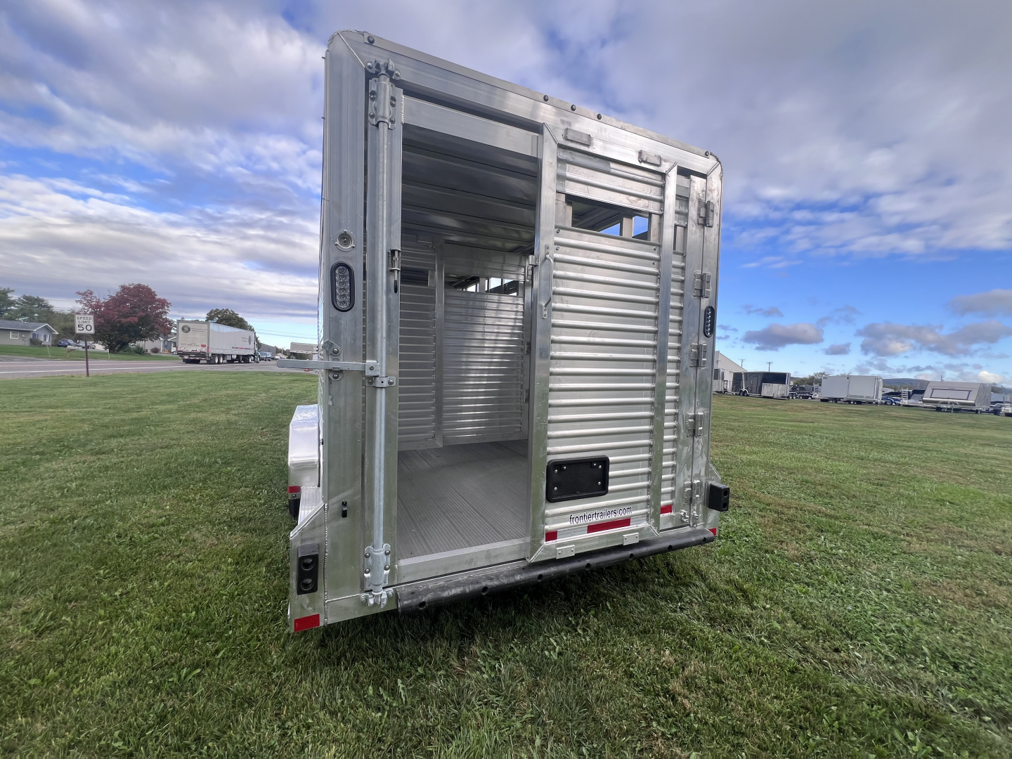 New 2026 Frontier Trailers 7x24 14K Gooseneck Stock / Stock Combo Trailer