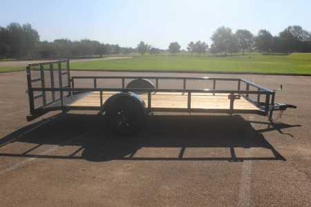 New 2025 Top Hat 14X83 DERBY SR PIPE W/2' DOVE TAIL & 3' TAILGATE Utility Trailer